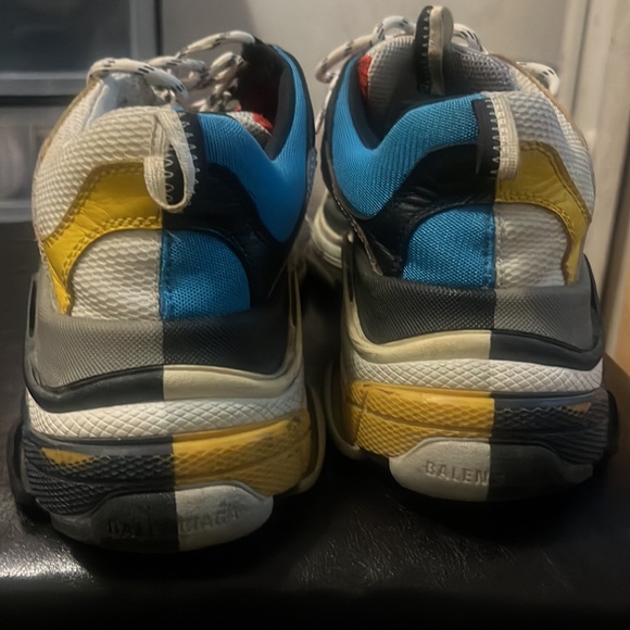 Balenciaga Triple S size 44 - Picture 4 of 10
